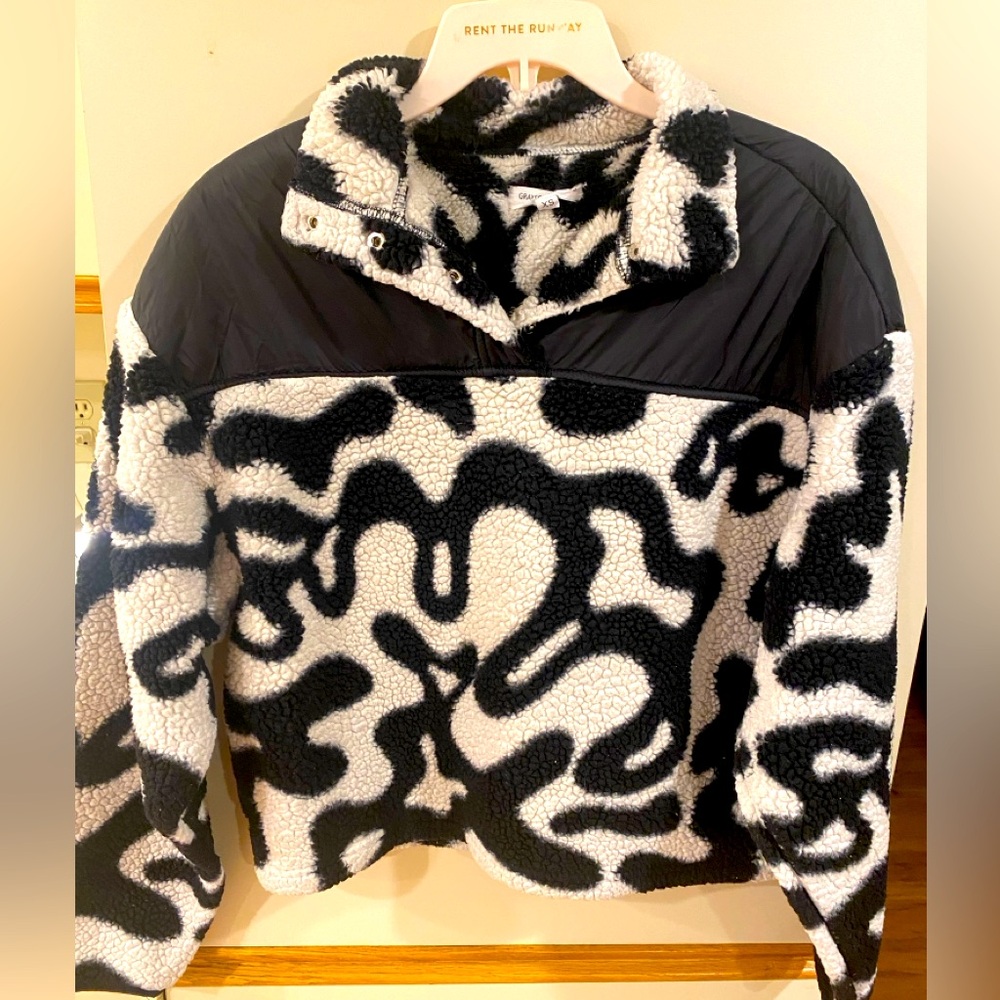 Women sweater size XS